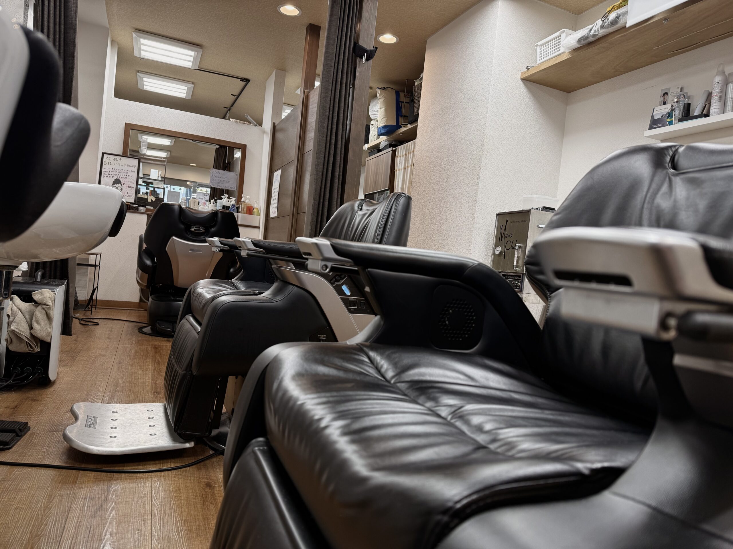 落ち着いた雰囲気の店内